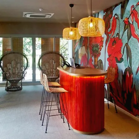 Ξενοδοχείο με διαμερίσματα Pestana Casino 4*